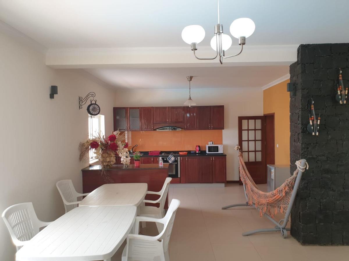 Cactus Guest House Cidade Velha Екстер'єр фото