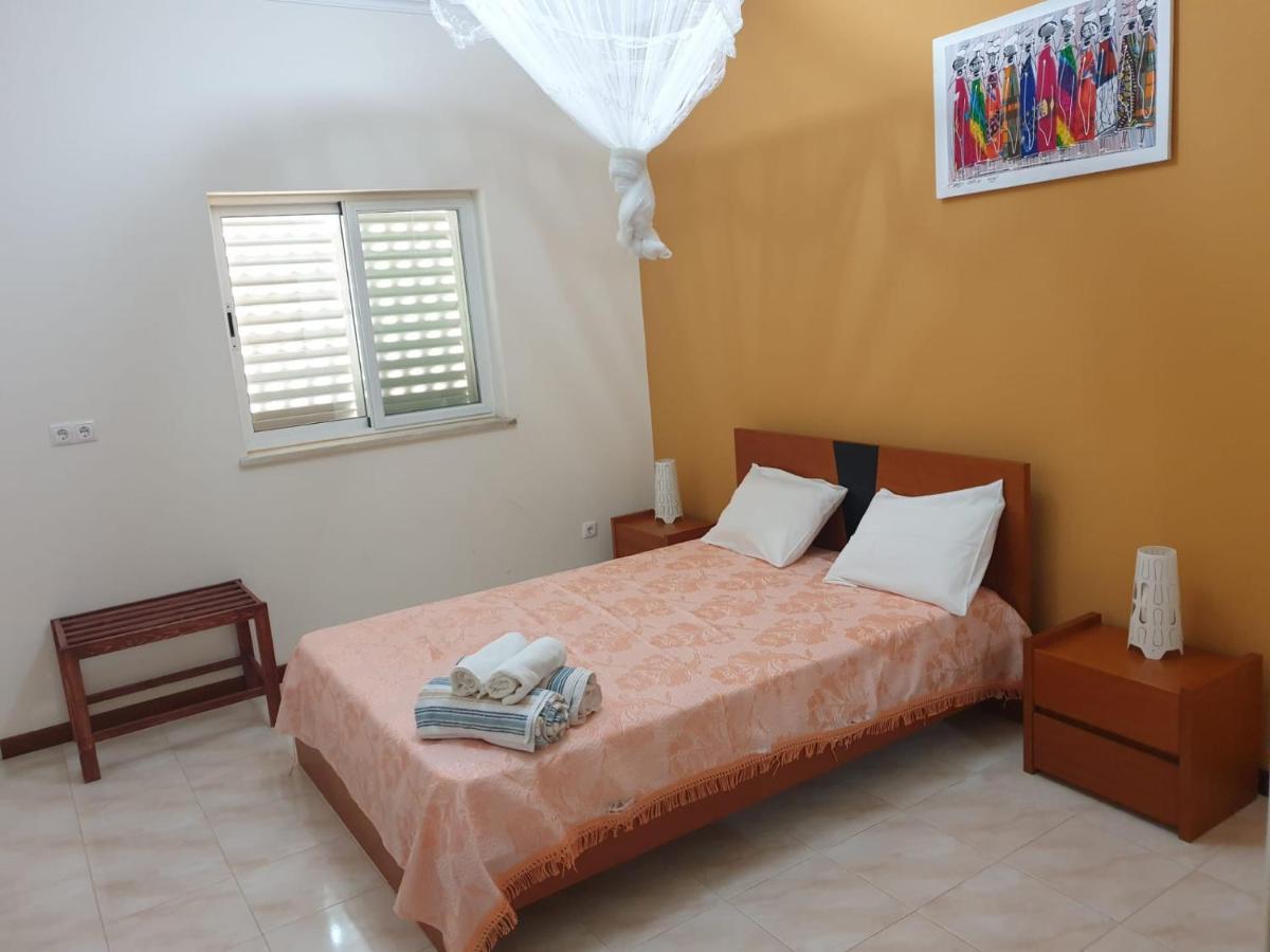 Cactus Guest House Cidade Velha Екстер'єр фото